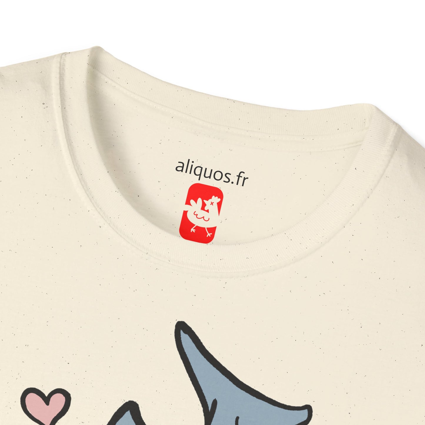 Unisex T-Shirt - Love Shark - Aliquos