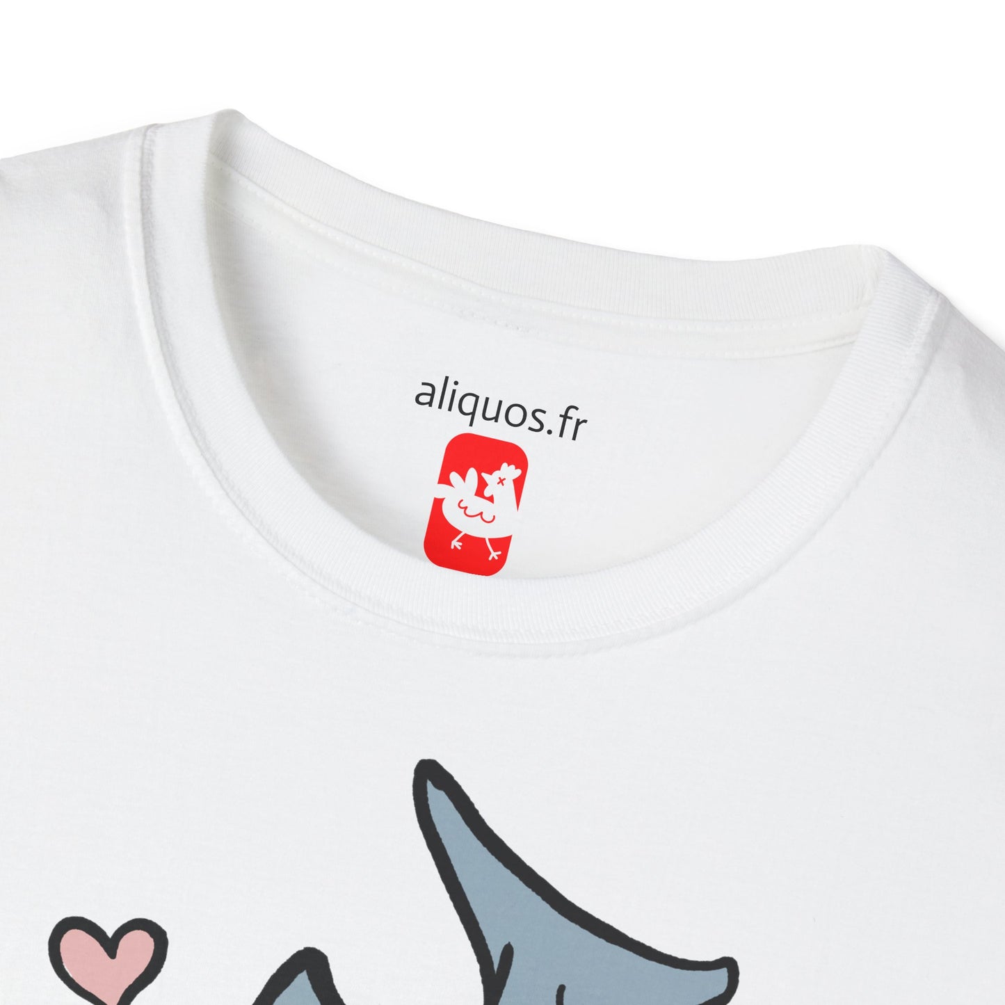 Unisex T-Shirt - Love Shark - Aliquos