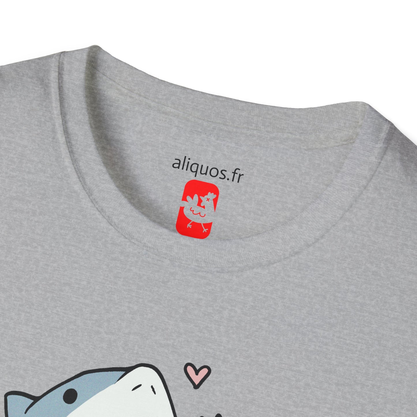 Unisex T-Shirt - Cute Little Shark Wave - Aliquos