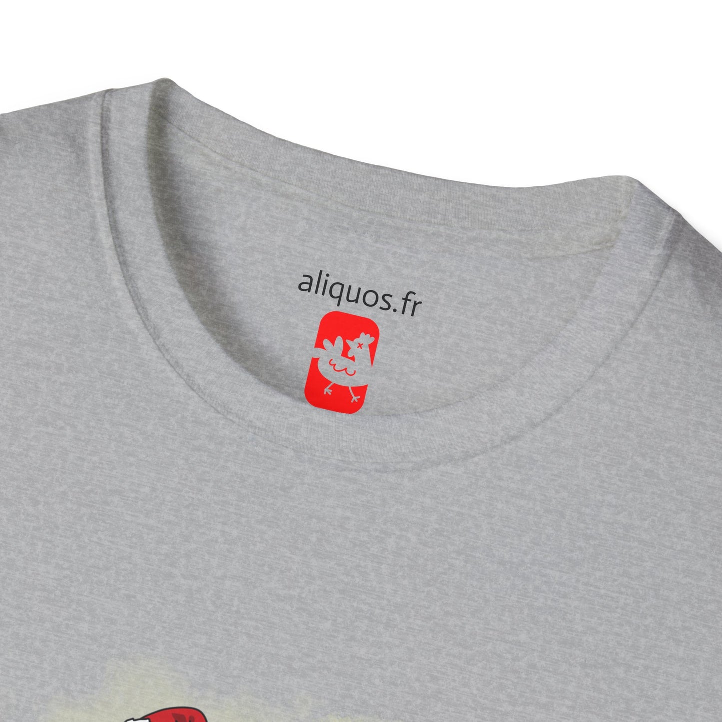 Unisex T-Shirt - Christmas Otter 17