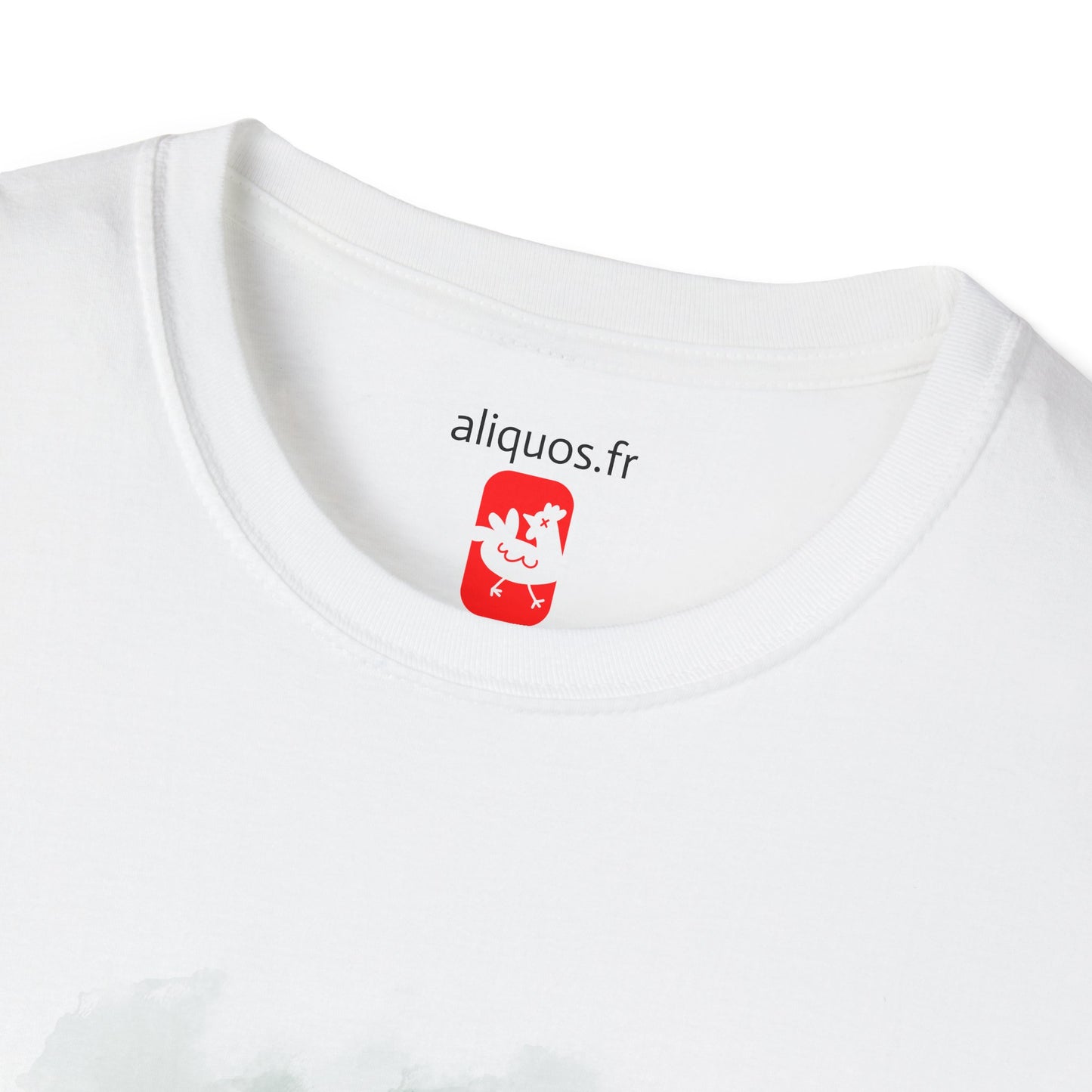 Unisex T-Shirt - Christmas Otter 18