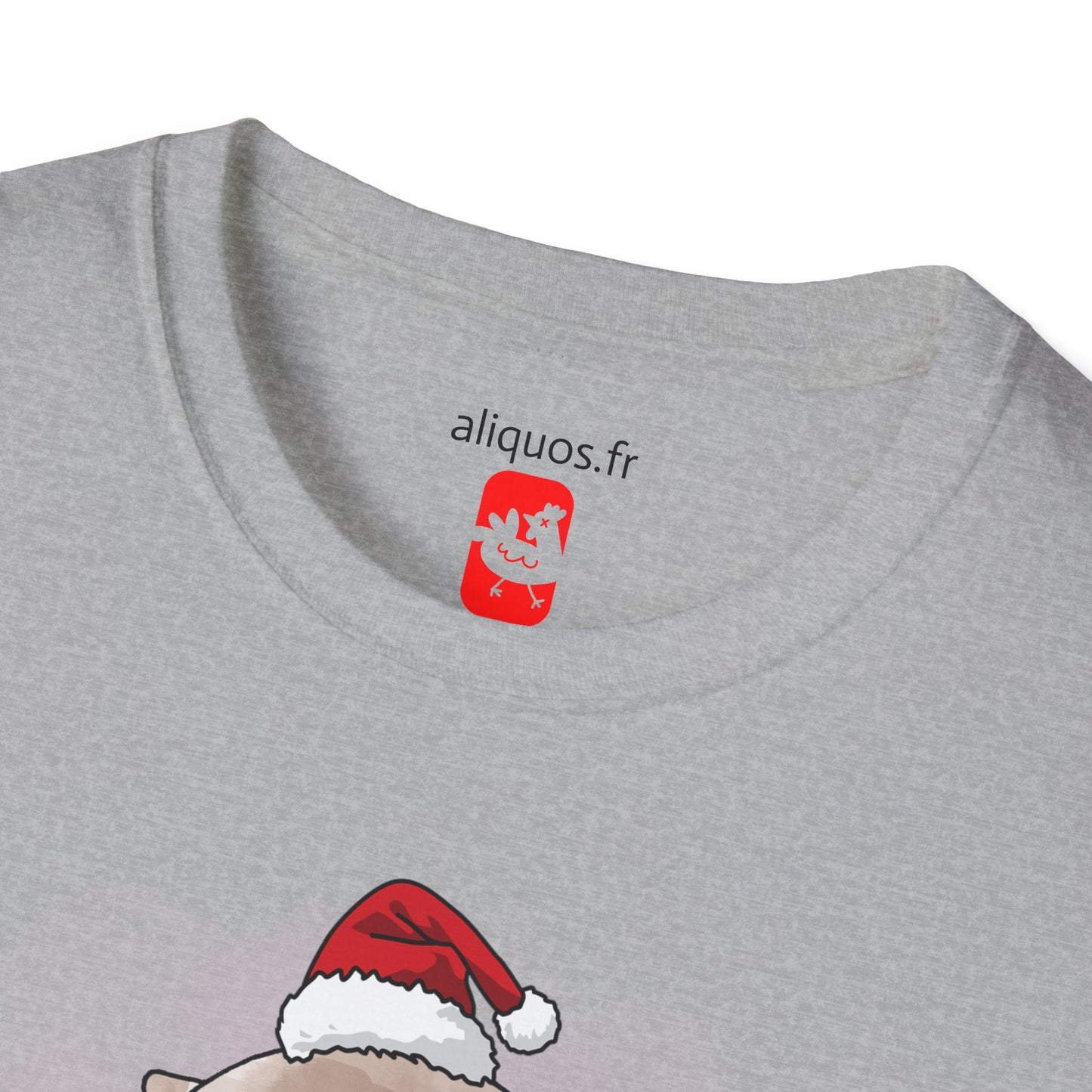 Unisex T-Shirt - Christmas Otter 3