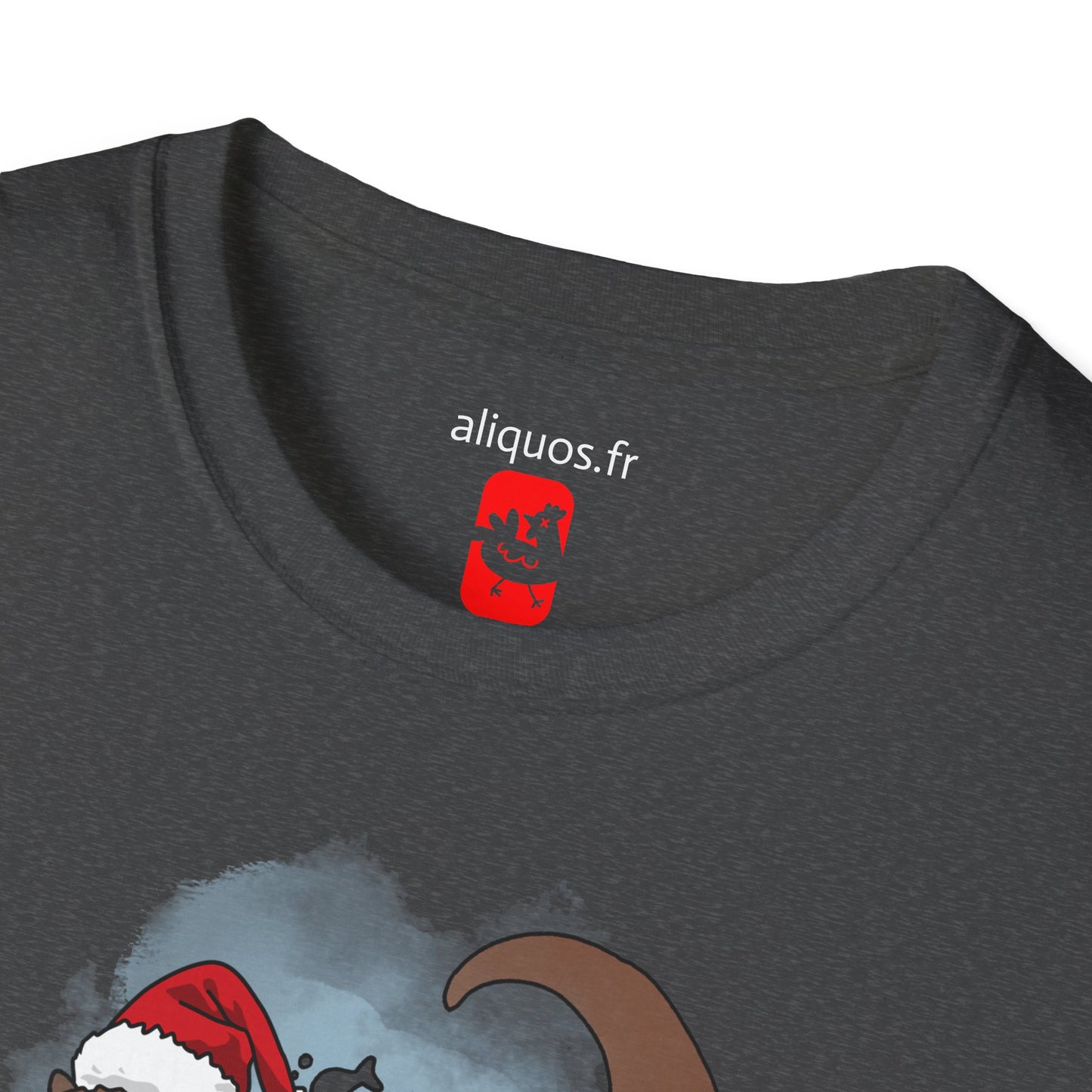 Unisex T-Shirt - Christmas Otter 1