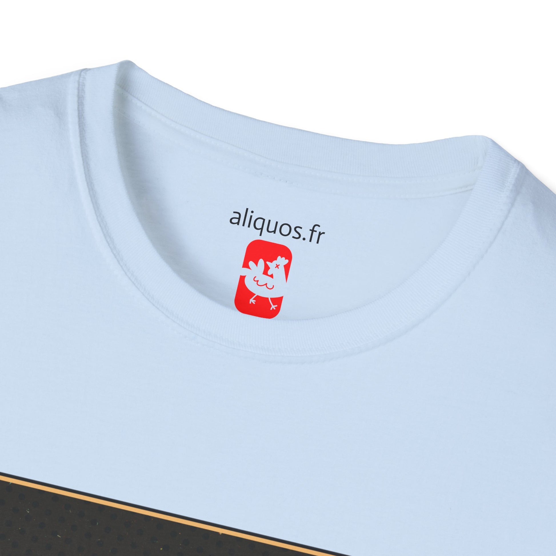 Unisex T-Shirt - 'Dogs won't ghost you' - ALIQUOS