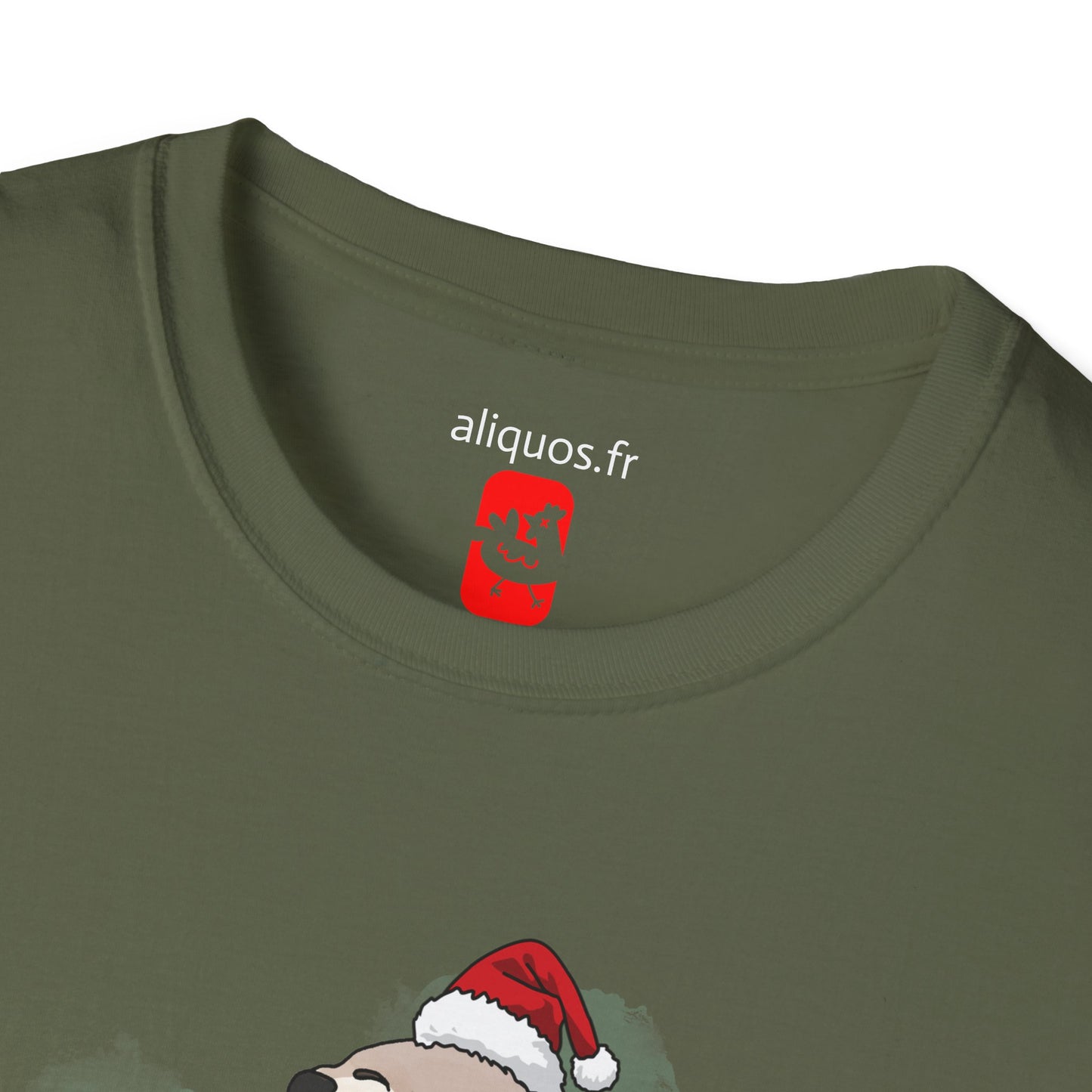 Unisex T-Shirt - Christmas Otter 15
