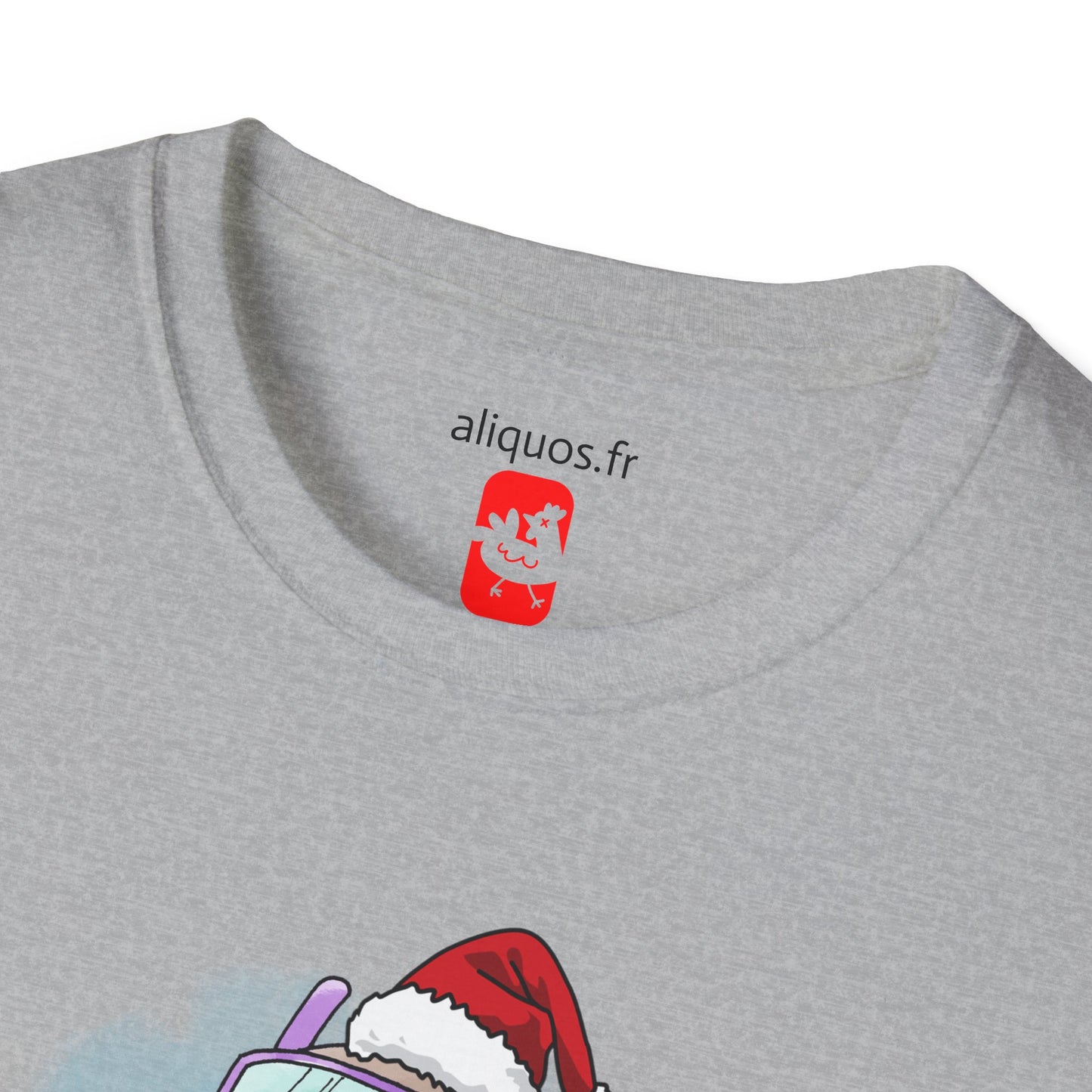 Unisex T-Shirt - Christmas Otter 4