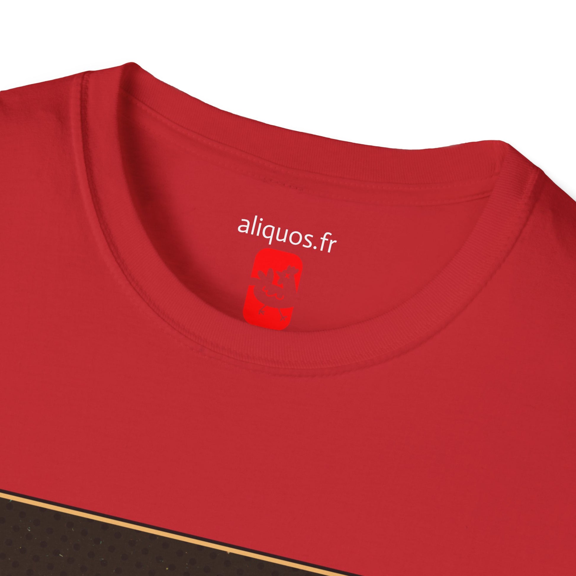 Unisex T-Shirt - 'Dogs won't ghost you' - ALIQUOS
