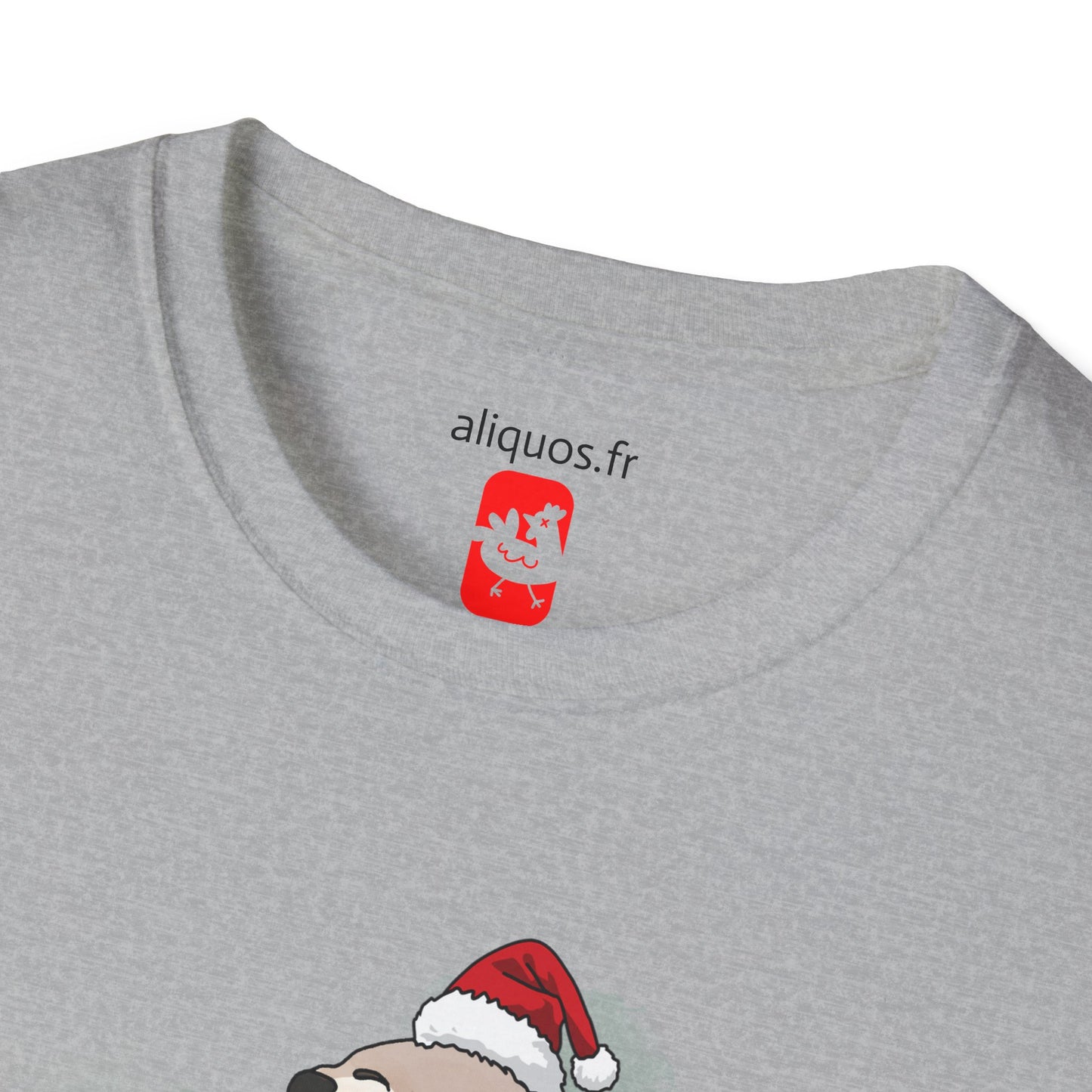 Unisex T-Shirt - Christmas Otter 15