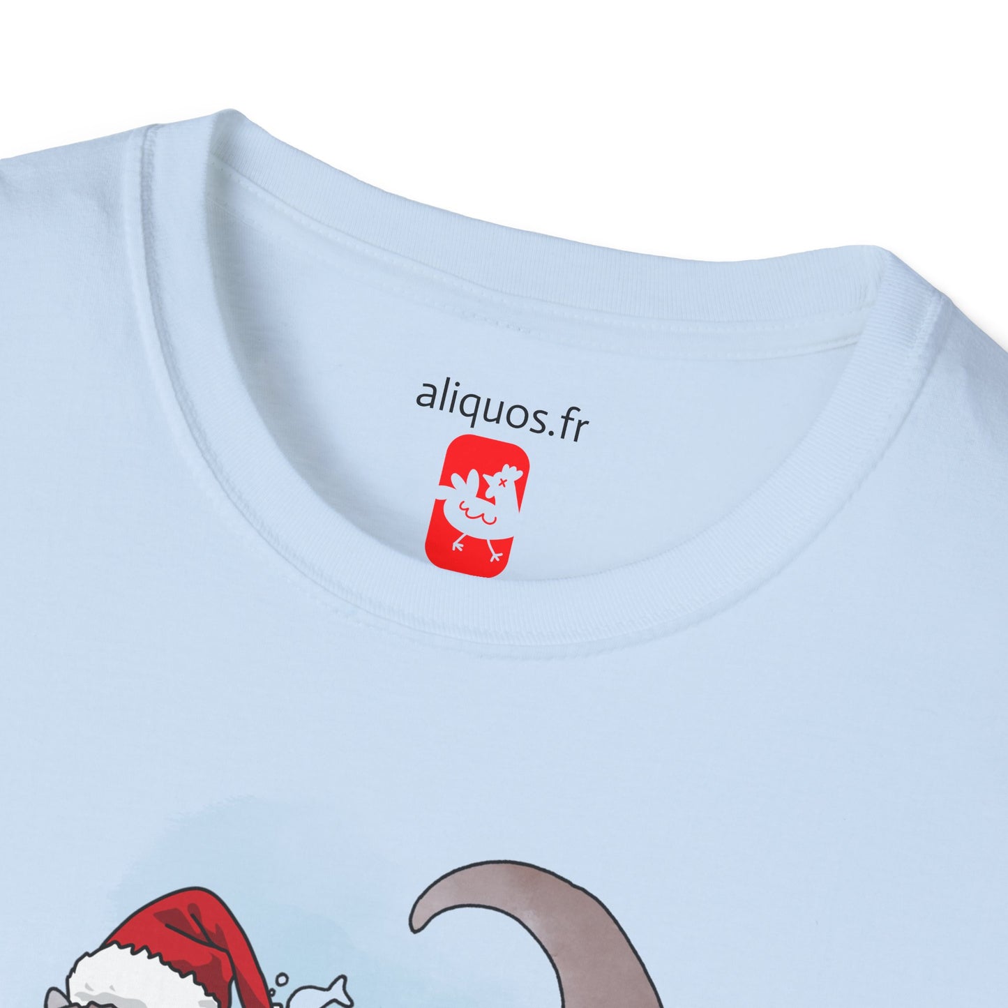 Unisex T-Shirt - Christmas Otter 1