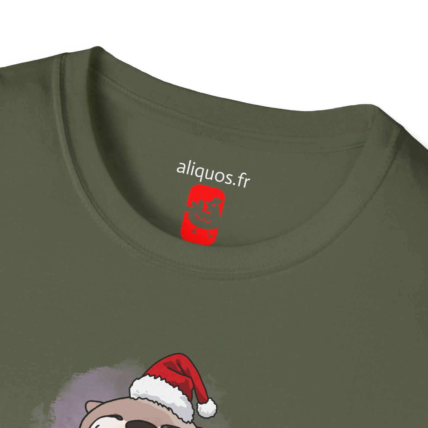 Unisex T-Shirt - Christmas Otter 2