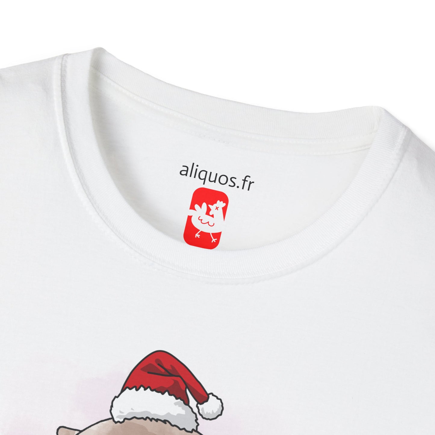 Unisex T-Shirt - Christmas Otter 3